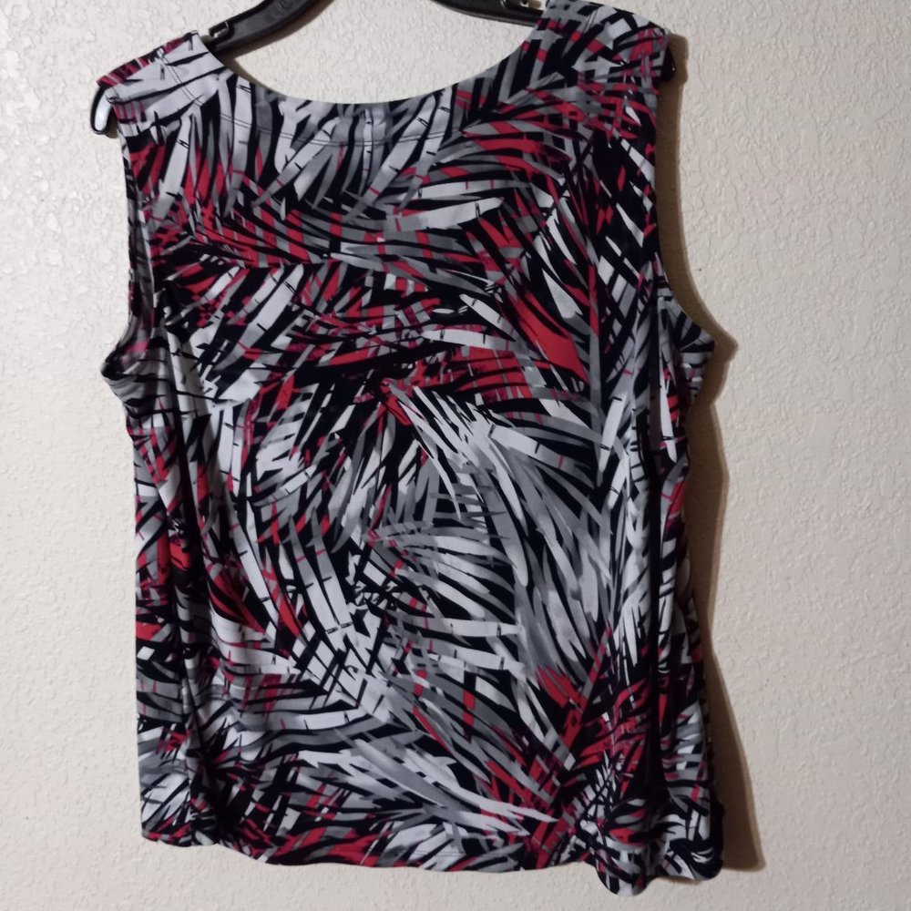 Jones Studio Separates  Sleeves top  gray, darker gray, hot pink, black,  Dressy
